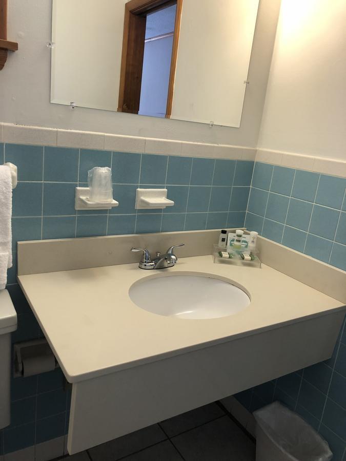 Wakita Court Motel Queensbury Zewnętrze zdjęcie