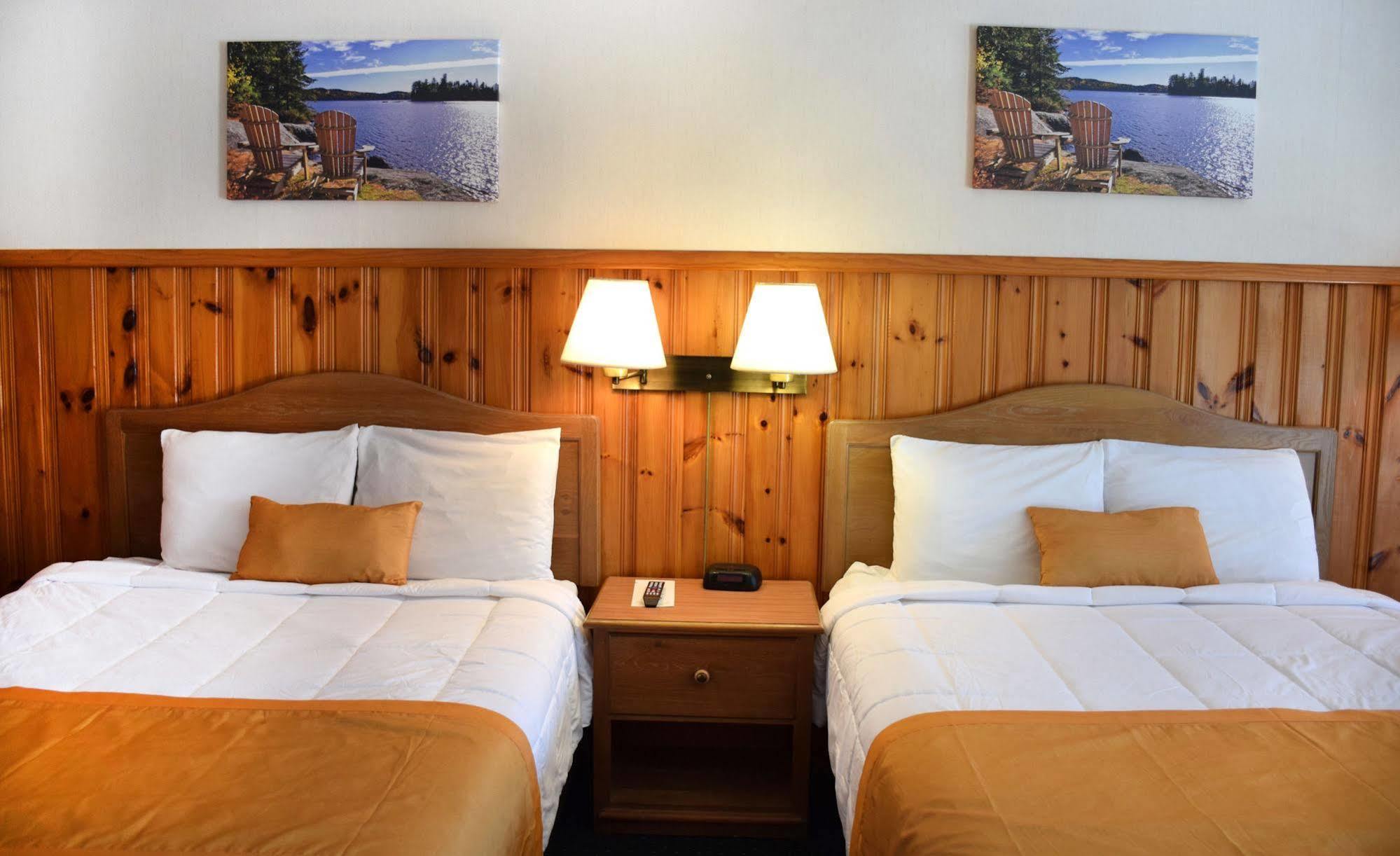 Wakita Court Motel Queensbury Zewnętrze zdjęcie